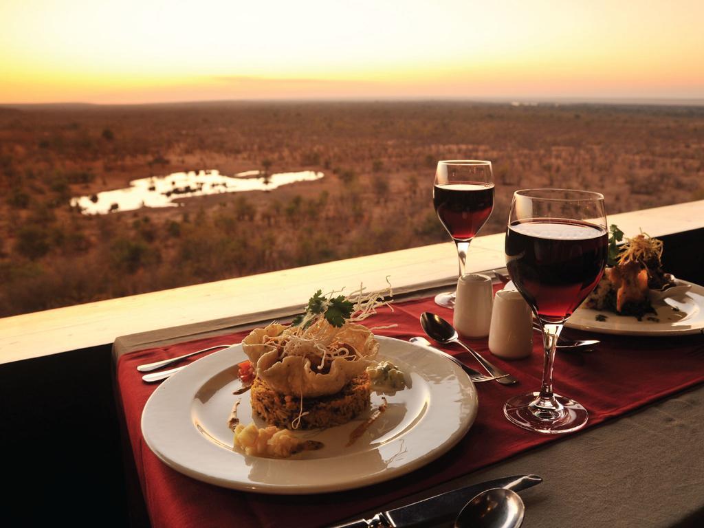 Victoria Falls Safari Lodge Exterior photo