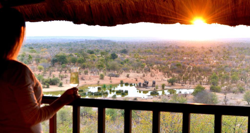 Victoria Falls Safari Lodge Exterior photo